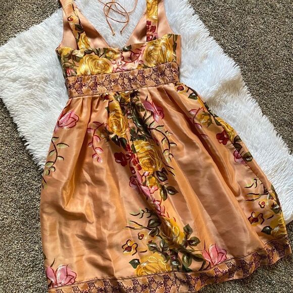 Forever 21 Floral Dress Size Small - Picture 5 of 9